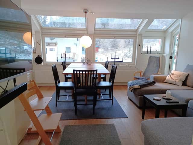 Apartment in Hummeln above Åre village, walking distance to ski lifts, slopes, restaurants and the town square