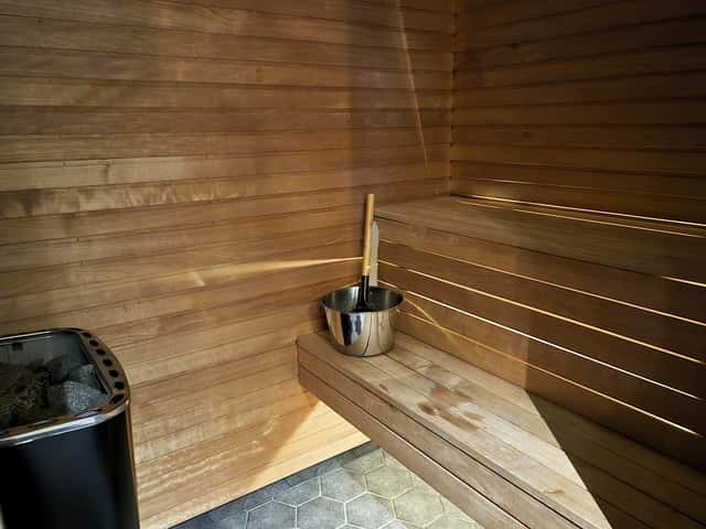 Ski-in/ski-out apartment in central Åre with private sauna and south-facing patio near the slopes