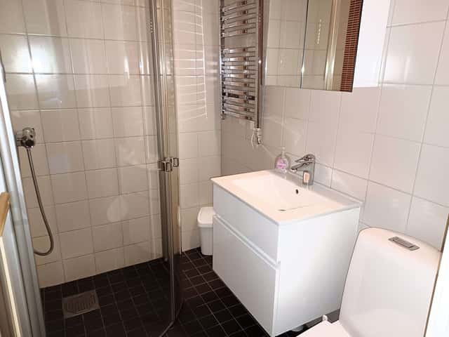 Central Åre apartment by the square near ski lifts, with sauna, balcony and ski storage