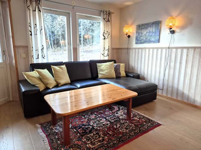 Cozy ski apartment in Björnen with sauna, drying cabinet and ski storage near kids’ area and ski rental