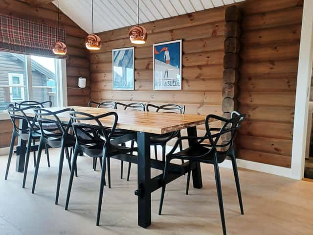 Ski-in/ski-out semi-detached home in Björnen Sadeln with fireplace and private sauna