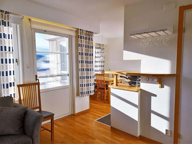 Apartment by the ski slopes near Åre Square, Åre, with balcony lake views and private sauna