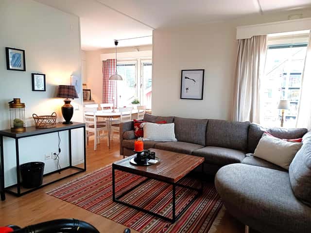 Ski apartment in central Åre near slopes, lifts and village square, with private sauna and ski storage