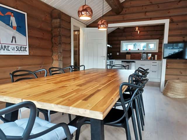 Ski-in/ski-out semi-detached home in Björnen Sadeln with fireplace and private sauna