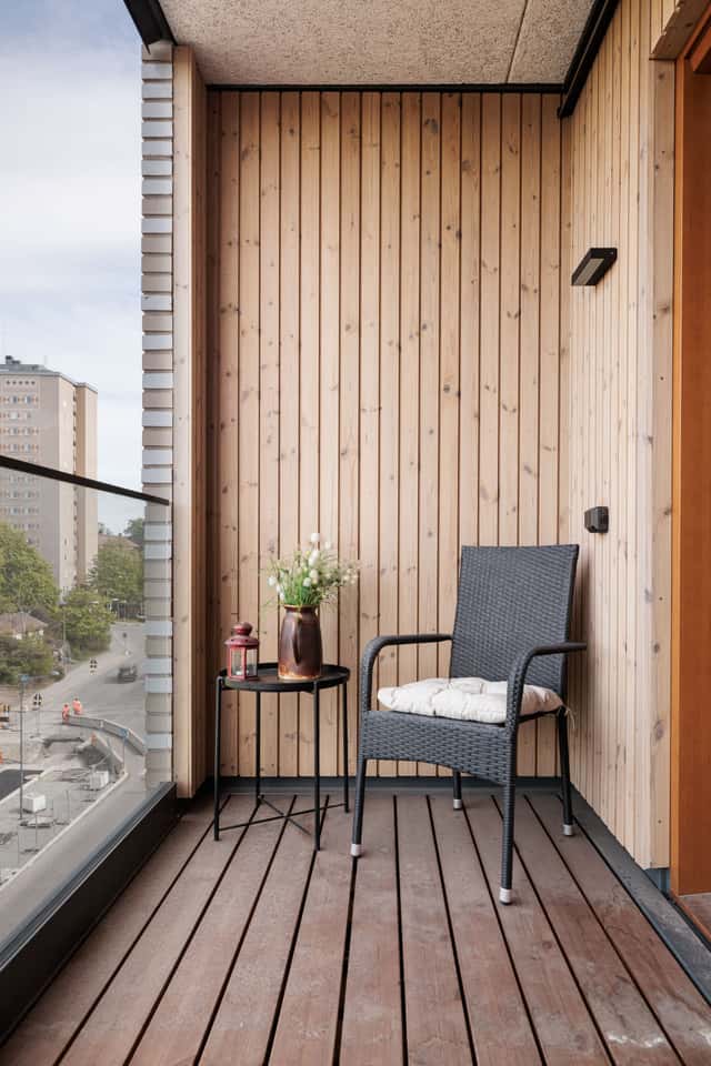 Scandinavian studio apartment with private balcony on Kungsholmen, Stockholm