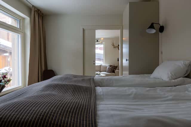Family-friendly two-room apartment in Åre center with sauna, dual bathrooms and ski storage