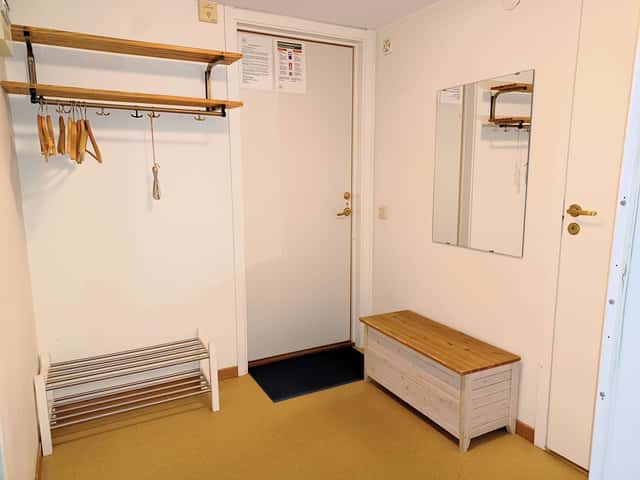 Central Åre apartment by the square near ski lifts, with sauna, balcony and ski storage