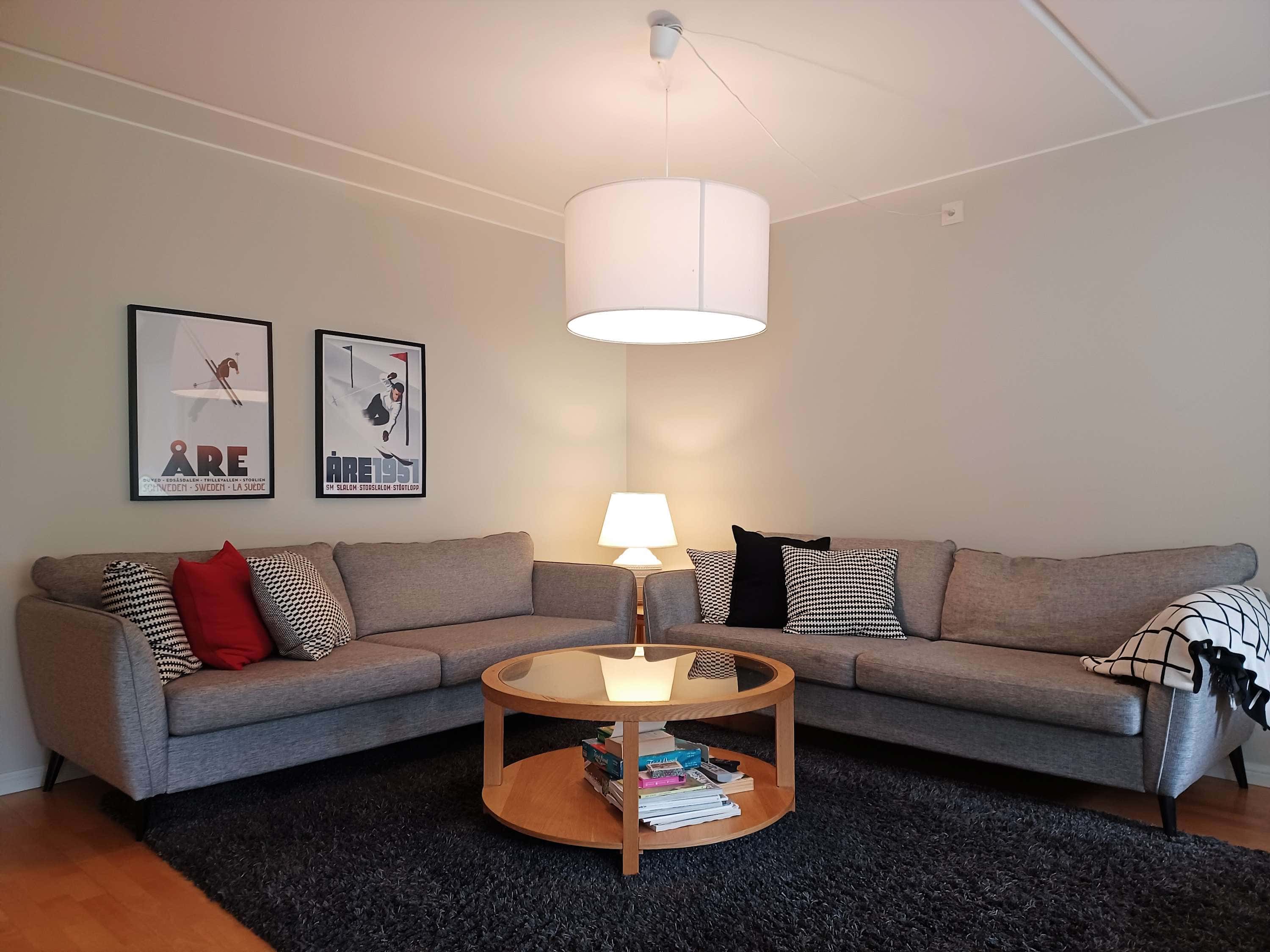 Apartment in central Åre with sauna, three bedrooms, ski storage and drying cabinet, near lifts and restaurants.