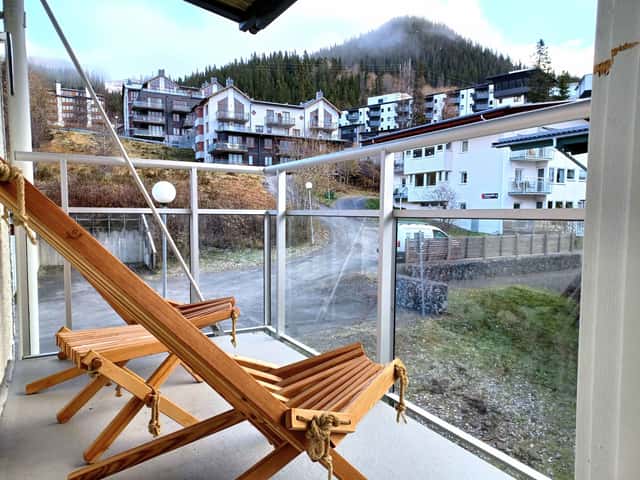 Apartment in Hummeln, Åre, near ski lifts and Åre Square, with beds for up to six guests