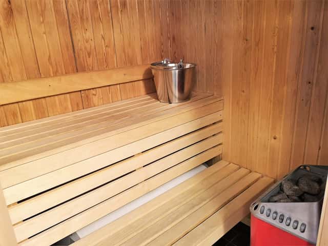 Cozy ski apartment in Björnen with sauna, drying cabinet and ski storage near kids’ area and ski rental