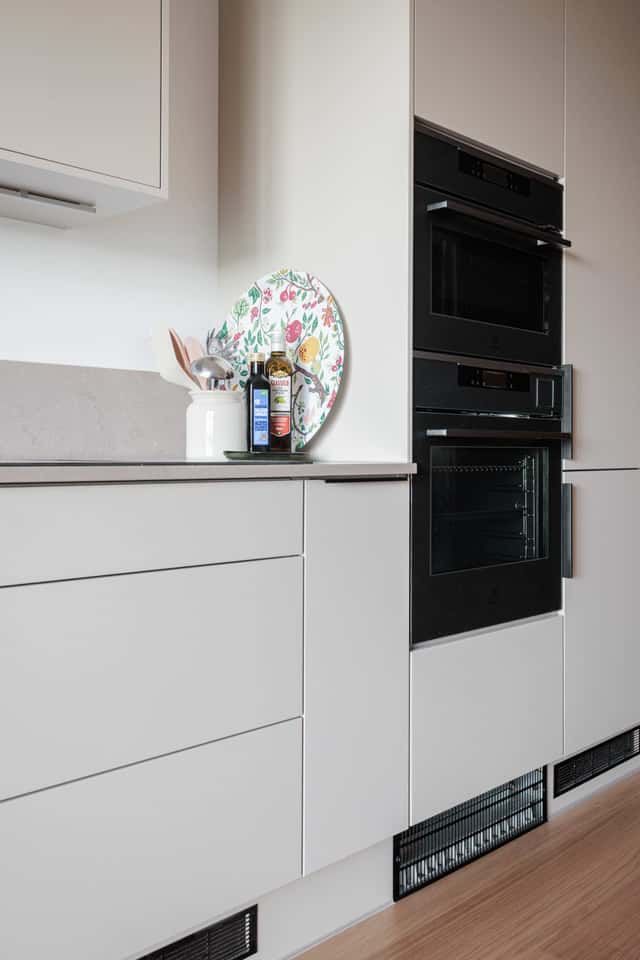 Modern Scandinavian studio apartment with balcony on Kungsholmen, Stockholm