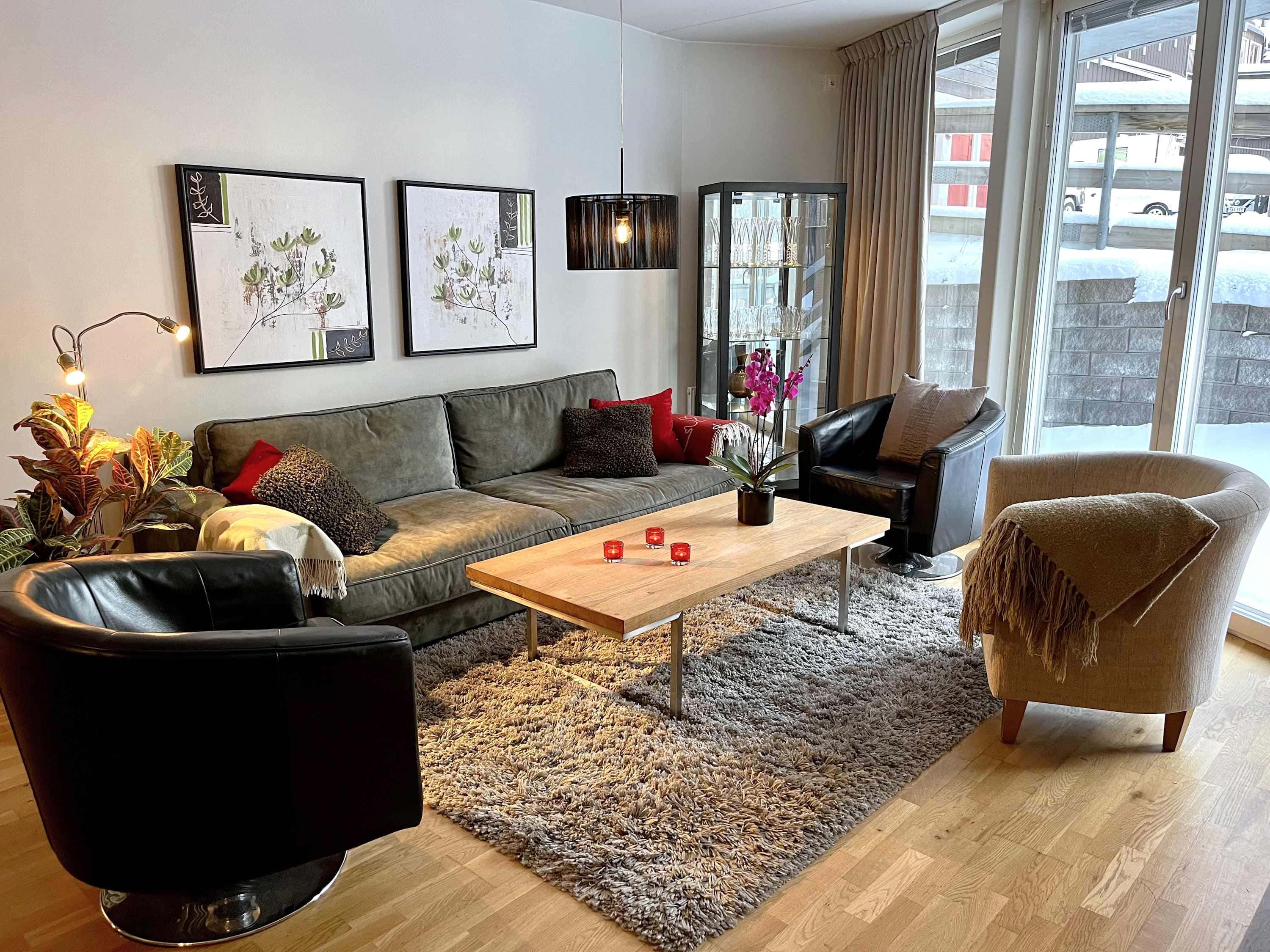 Apartment by Åre Square with private sauna, patio and easy walk to shops, dining and ski area
