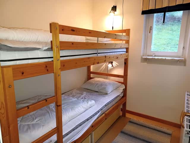 Central Åre apartment by the square near ski lifts, with sauna, balcony and ski storage