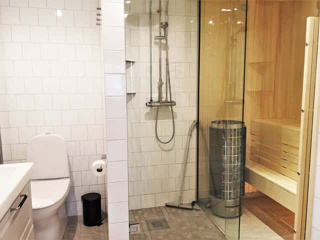 Ski apartment in VM8, Åre near lifts and slopes, with private sauna and south-facing corner balcony