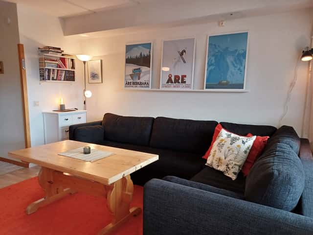 Apartment in central Åre close to ski slopes and village, with ski storage and drying cabinet