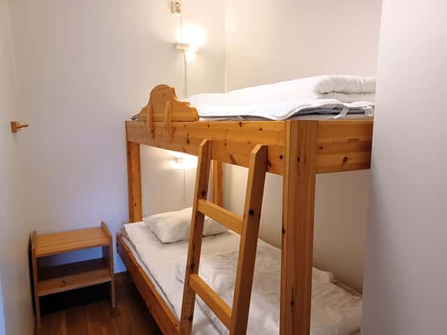 Central Åre apartment with private sauna, ski storage and drying cabinet, near village and mountain trails.