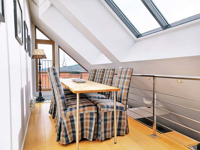 Two-level apartment in central Åre near the village square and Bergbanan funicular to the ski slopes