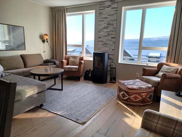 Ski-in/ski-out family apartment in Sadeln with sauna, indoor fireplace and south-facing patio