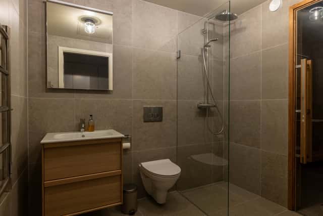 Family-friendly two-room apartment in Åre center with sauna, dual bathrooms and ski storage