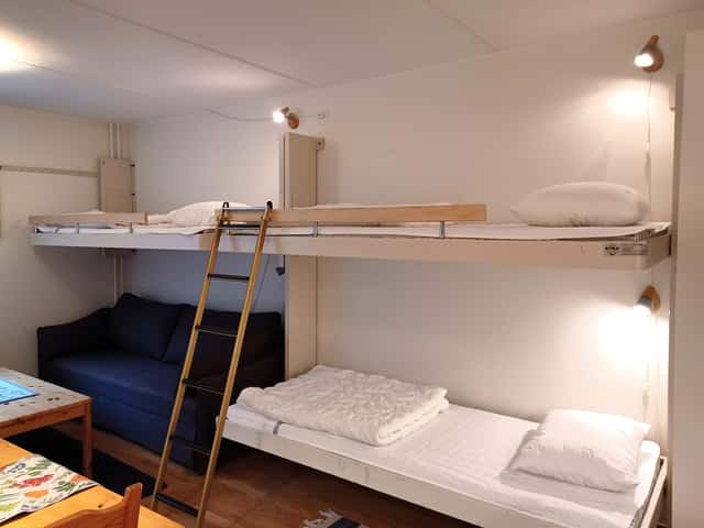 Studio apartment in central Åre near ski lifts, square and restaurants, sleeps up to four