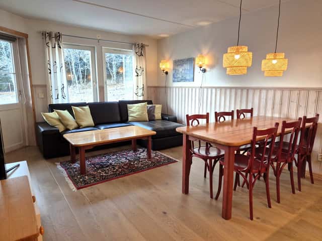 Cozy ski apartment in Björnen with sauna, drying cabinet and ski storage near kids’ area and ski rental