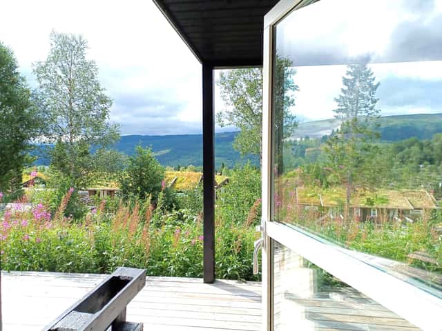 Ski-in/ski-out semi-detached home in Björnen Sadeln with fireplace and private sauna