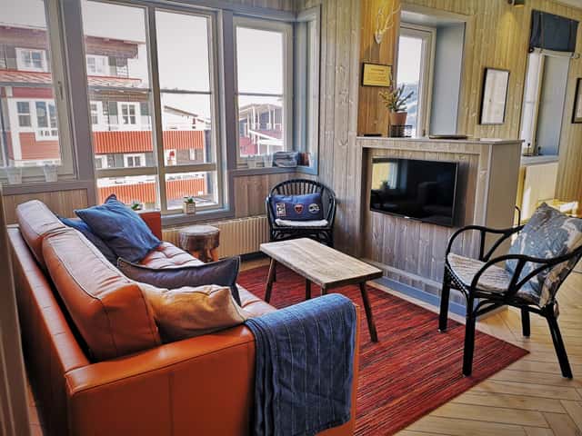 Ski apartment in VM8, Åre near lifts and slopes, with private sauna and south-facing corner balcony