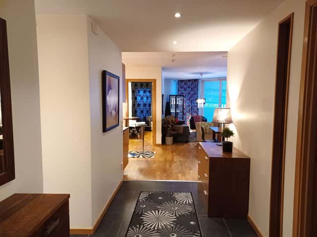Apartment by Åre Square with private sauna, patio and easy walk to shops, dining and ski area