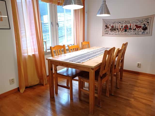 Central Åre apartment by the square near ski lifts, with sauna, balcony and ski storage