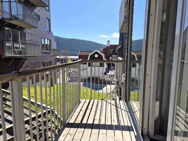 Central apartment in Åre near ski lifts with private sauna, garage parking and ski storage