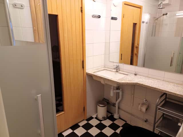 Central Åre apartment near ski lifts with private sauna, ski storage and drying cabinet