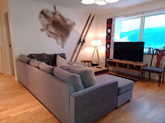 Ski-in/ski-out apartment in Åre near Olympia/Gästrappet, 25 m to slopes, sauna and south-facing balcony