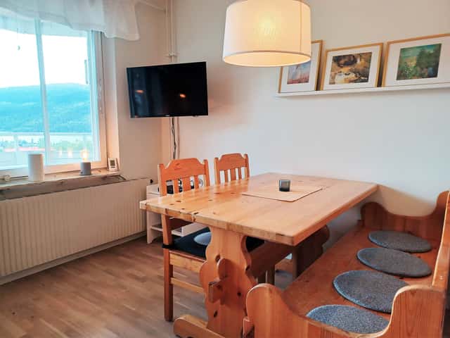 Apartment in central Åre close to ski slopes and village, with ski storage and drying cabinet