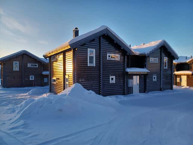 Ski-in/ski-out semi-detached home in Björnen Sadeln with fireplace and private sauna