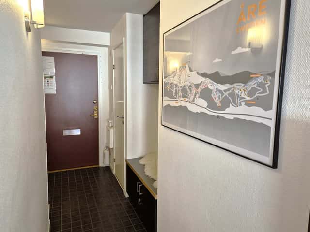 Skilägenhet i centrala Åre vid backen, nära liftar och Åre torg, med privat bastu