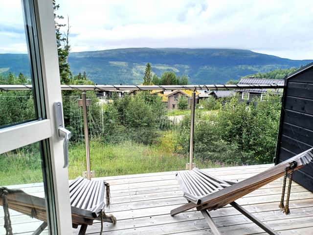 Ski-in/ski-out duplex in Sadeln with sauna, fireplace, balcony and patio, sleeping up to 9 guests