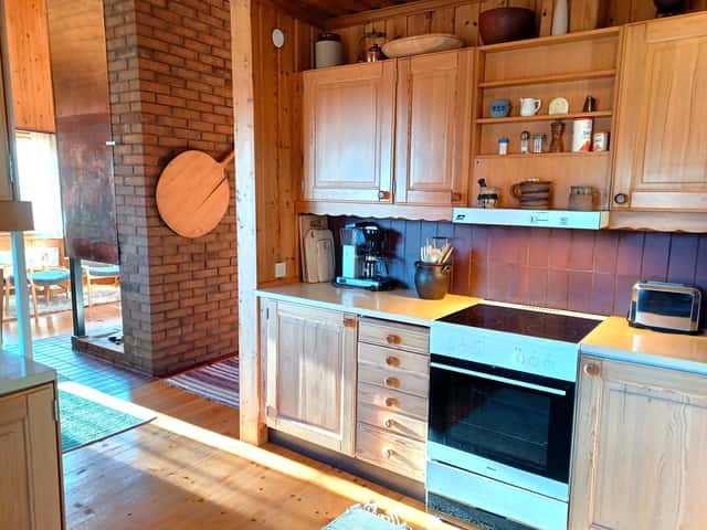 Detached two-floor house in Åre with private sauna, balcony and south-facing patio