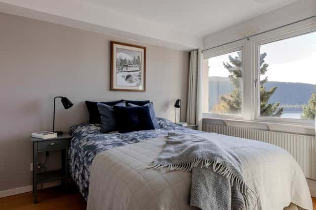 3-bedroom apartment in Åre with private lake-view balcony, sauna, washer and dryer