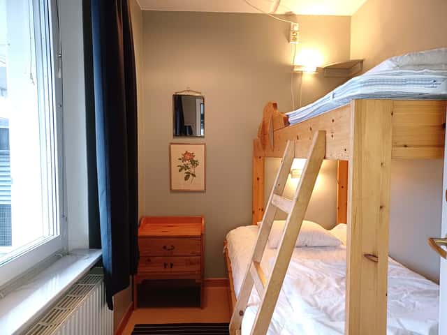Central Åre apartment near ski lifts with private sauna, ski storage and drying cabinet