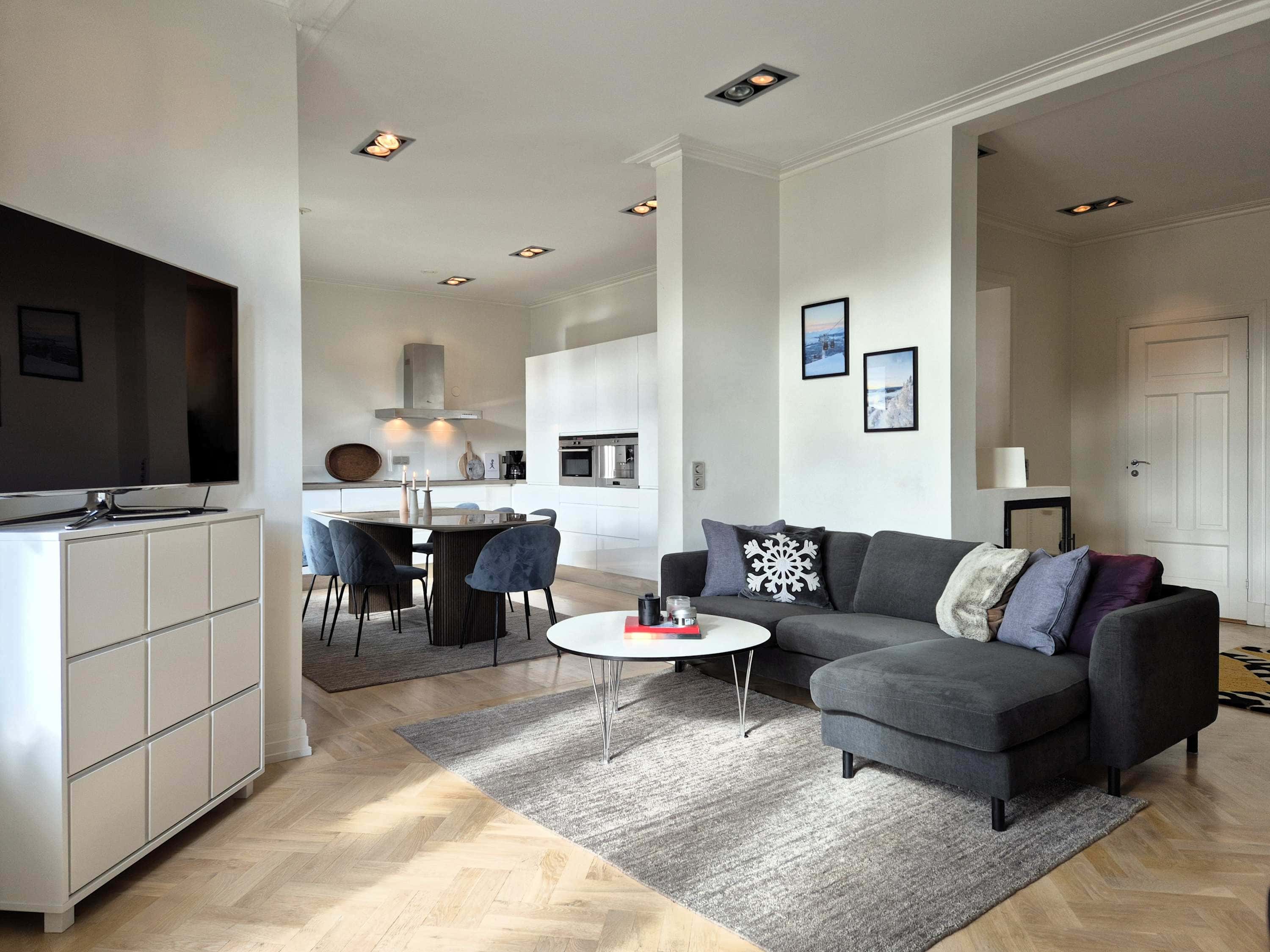 Rymlig modern lägenhet i centrala Åre nära Åre torg, nära skidliftar och backar, plats för upp till 6