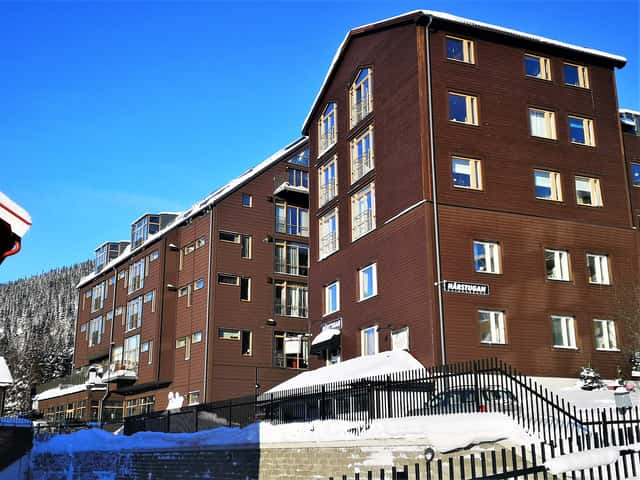 Bright apartment in Åre with lake and mountain views, close to Bergbanan and the ski area