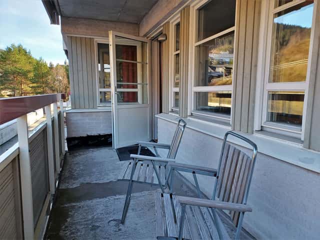 Ski-in/ski-out apartment in central Åre with private sauna near the slope, lifts and village square