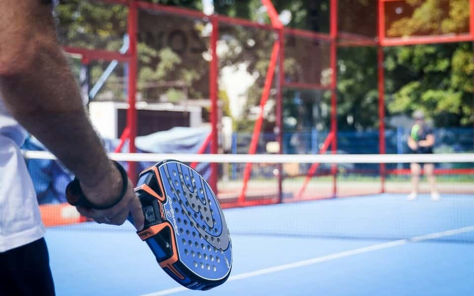 Padel i Åre som en rolig paus under resan 