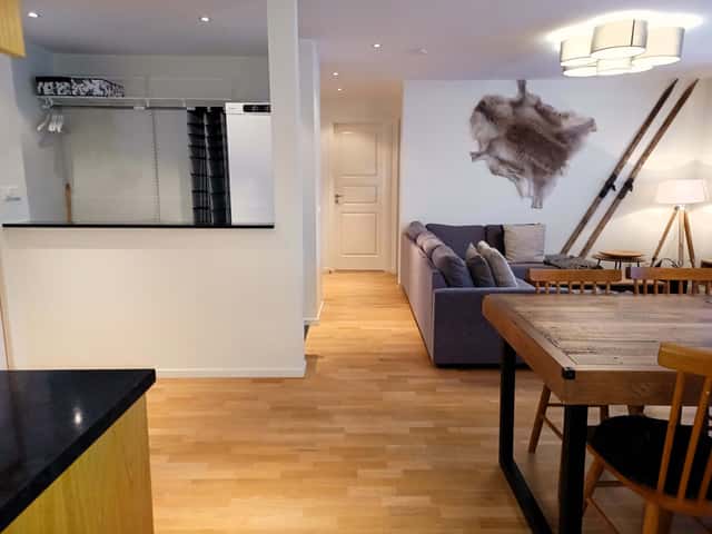 Ski-in/ski-out apartment in Åre near Olympia/Gästrappet, 25 m to slopes, sauna and south-facing balcony