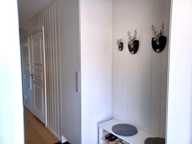 Spacious ski-in/ski-out home in Tegefjäll, 20 m from the slope, with sauna and ski storage