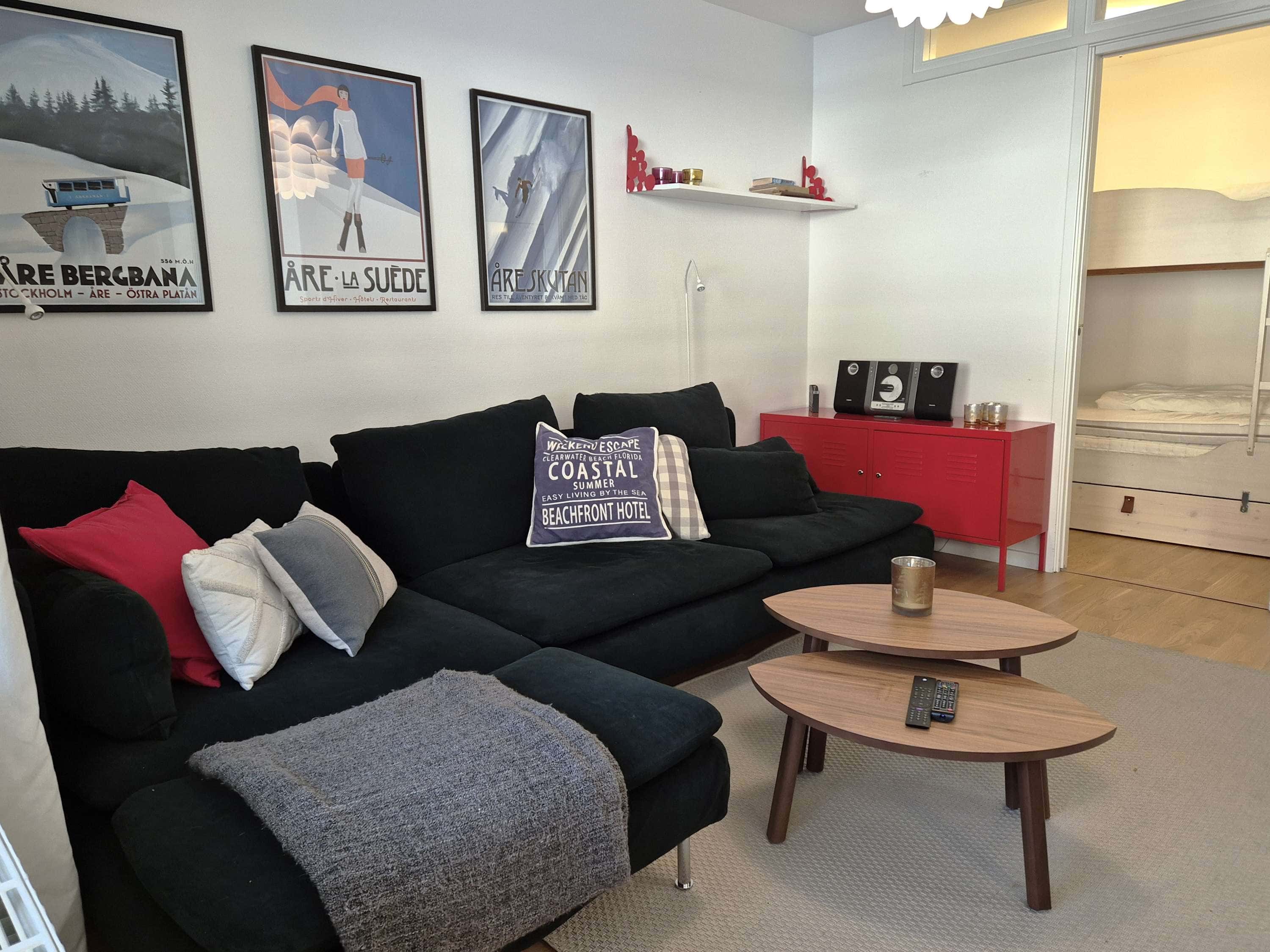 Ski apartment in central Åre by the slope, near lifts and Åre Square, with private sauna