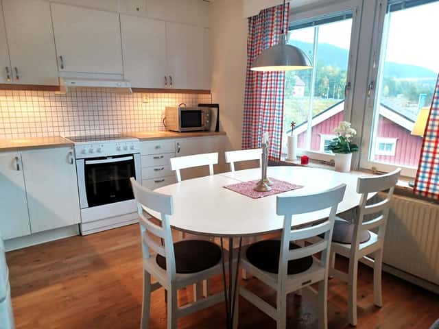 Ski apartment in central Åre near slopes, lifts and village square, with private sauna and ski storage