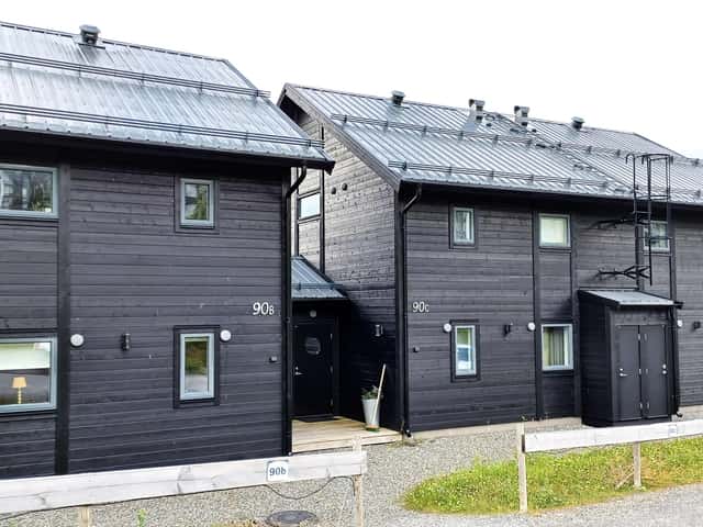 Ski-in/ski-out semi-detached home in Björnen Sadeln with fireplace and private sauna