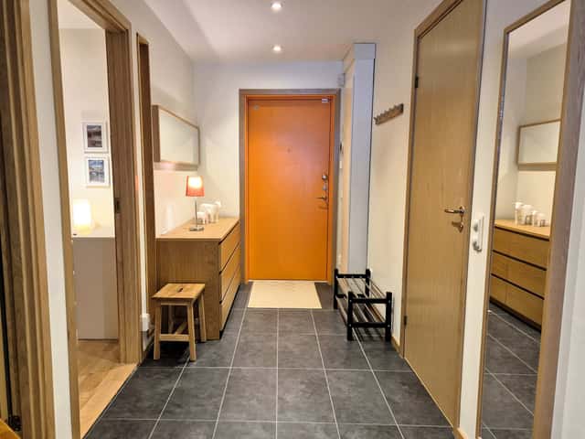 Central apartment in Åre near ski lifts with private sauna, garage parking and ski storage