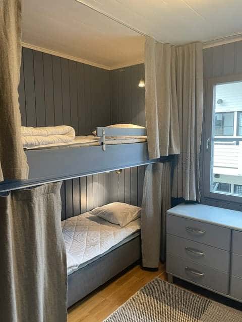 Apartment in Åre near ski lifts with private sauna, balcony, ski storage and parking